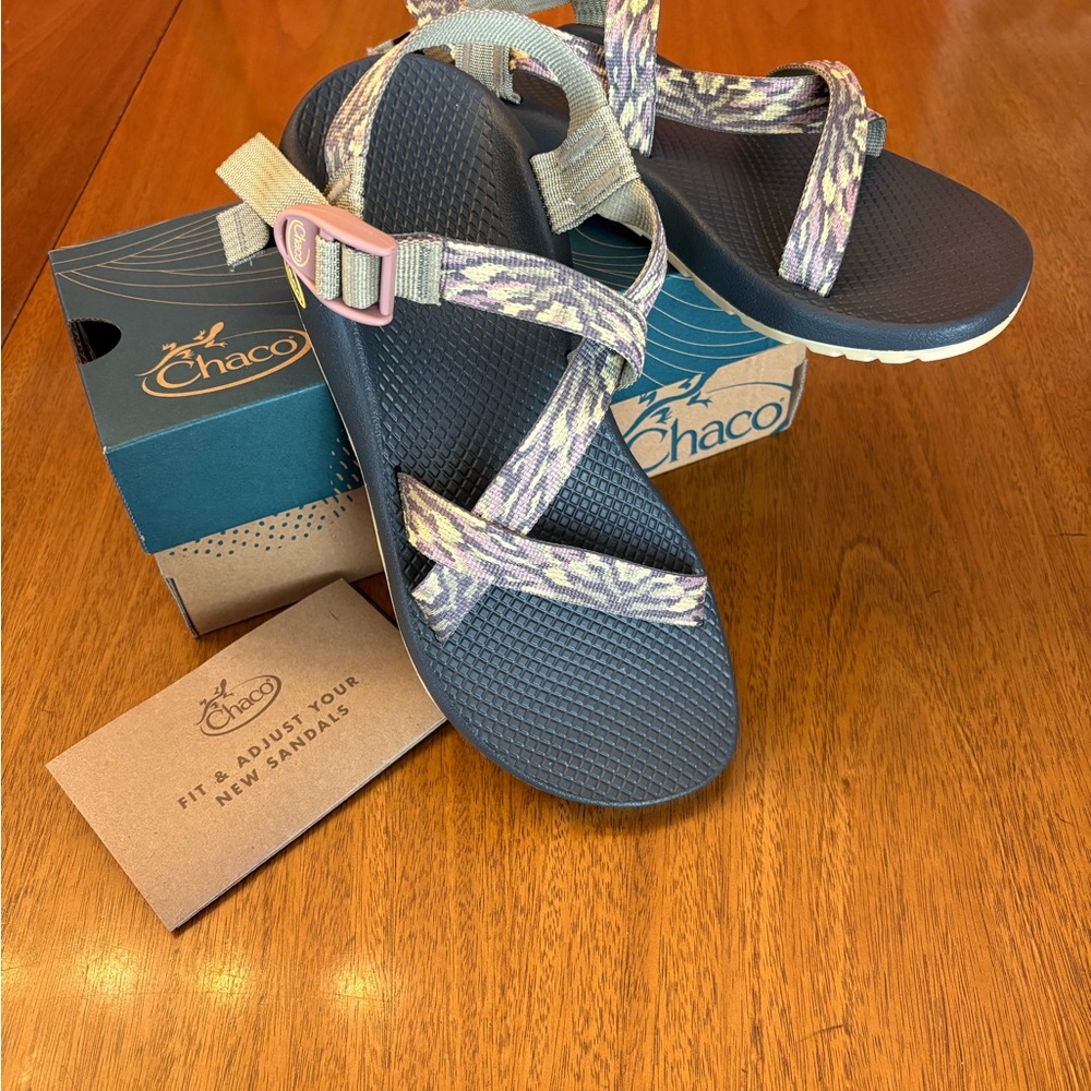Chaco Z1 Classic Sandal Flare Citrus Rose size 9 NWT NIB